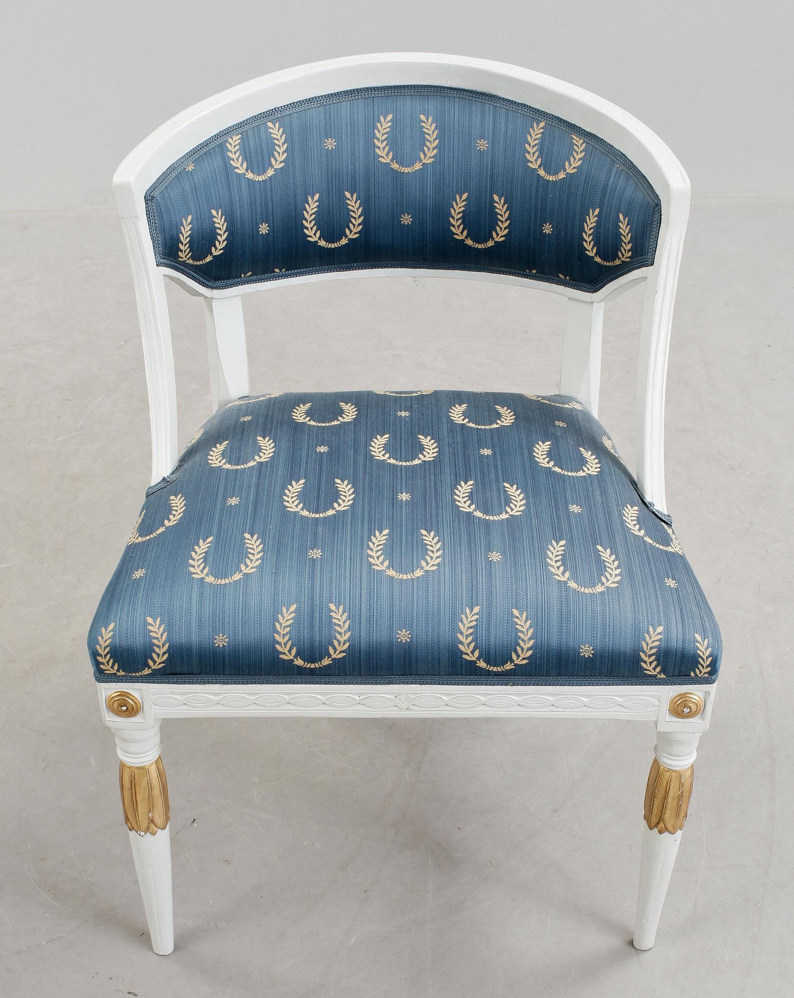 BALJFÅTÖLJ, sengustaviansk, 1800-tal.