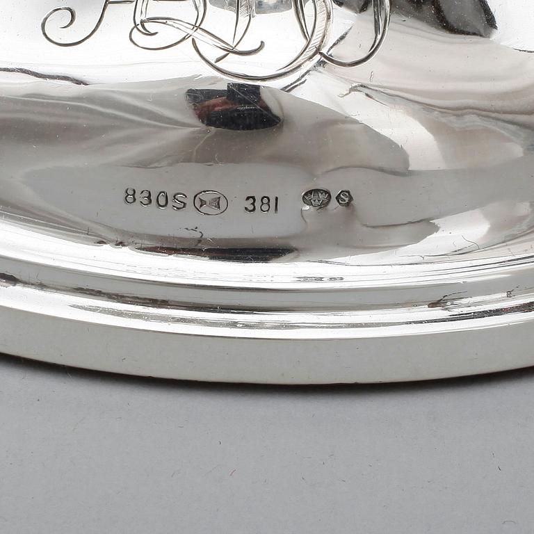 LJUSSTAKAR, 2+1, silver, Norge, 1900-talets andra hälft. Fylld fot.