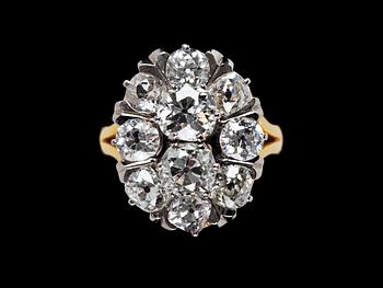 1029. An old cut diamond ring, app. tot. 3.80 cts.