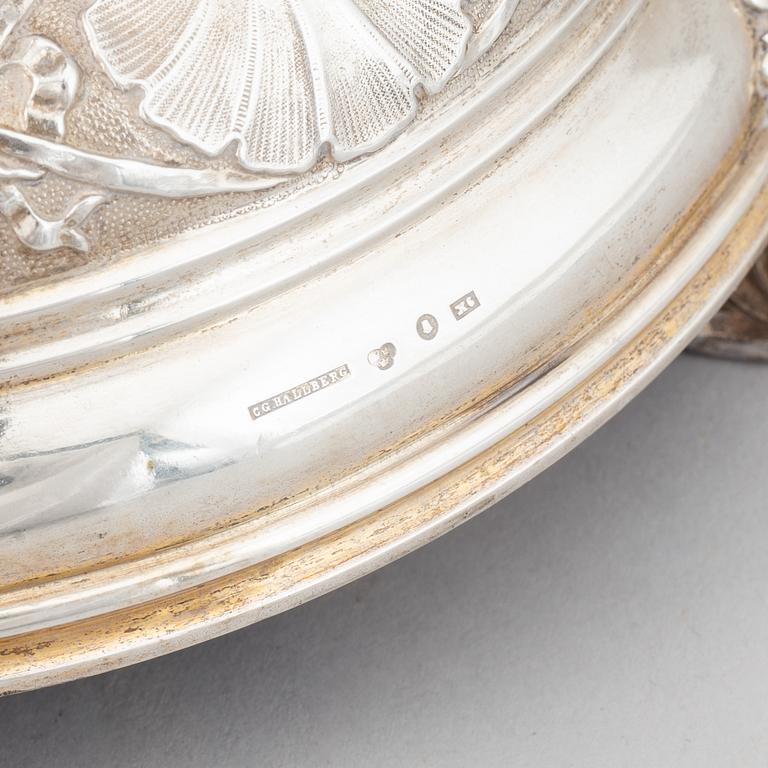 A Swedish parcel-gilt silver Nautilus cup, mark of CG Hallberg, Stockholm 1900.