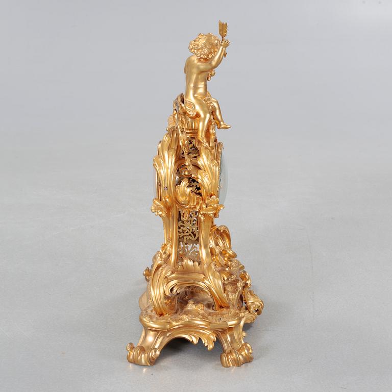 A table clock, clockwork marked "Vr PAILLARD A PARIS, RODIER A PARIS", mid/second half of the 19th century.