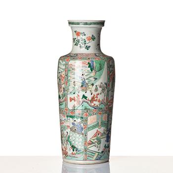 Vas, porslin. Qingdynastin, tidigt 1700-tal.
