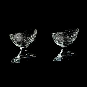 SALTKAR, ett par, glas, empire, 1800-talets första hälft.