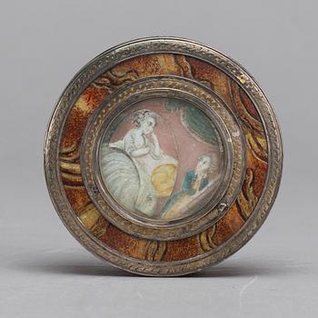 A SNUFF BOX WITH EROTIC SCENE. LATE 18TH CENTURY.