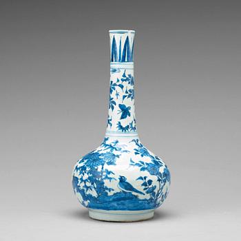 A blue and white vase, Ming dynasty, Wanli (1572-1623).