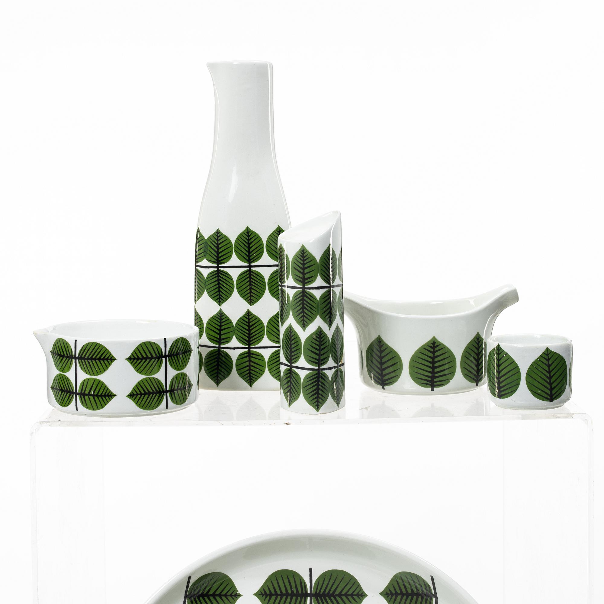Stig Lindberg, Dinner service, 113 pieces, “Berså”, Gustavsberg, designed in 1961.
