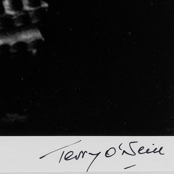 Terry O'Neill, fotografi signerad och numrerad 5/50.