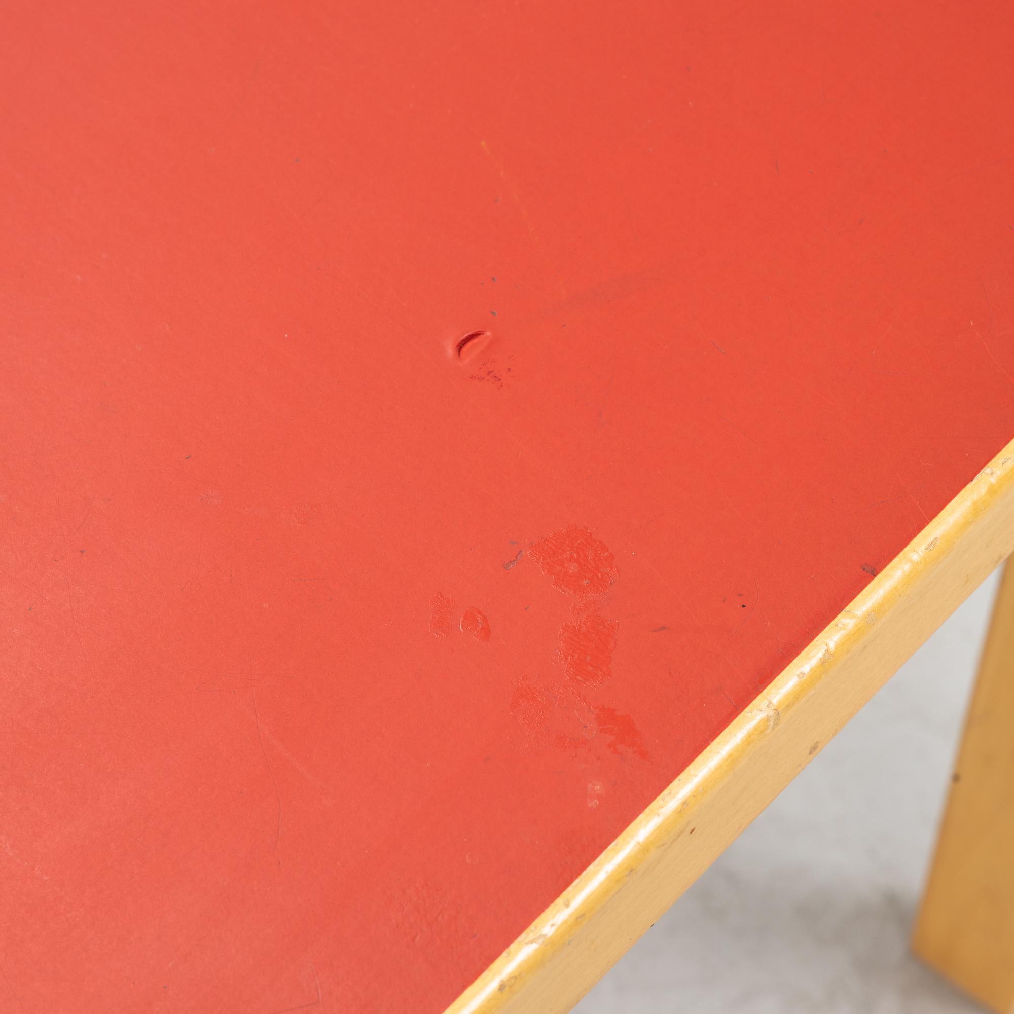 Alvar Aalto, barnmöbel, 5 delar, modell N65, Artek, Finland.