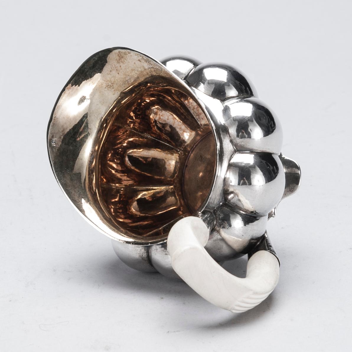 GRÄDDSNÄCKA, silver, kontrollmästare Nikolaj Dubrovin, Moskva 1837. Vikt 166,7 g.