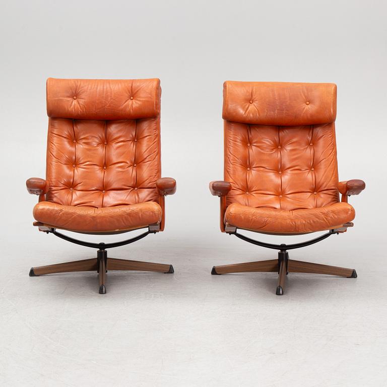 Armchairs, a pair, "Delfin", Göte Möbler, Gnosjö, second half of the 20th century.