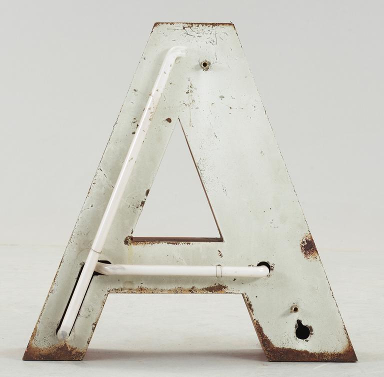 REKLAMSKYLT. 1900-talets första hälft.