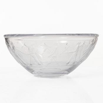 Erik Höglund, an engraved glass bowl "The Emperor's New Clothes", model H 838, Boda 1950s.