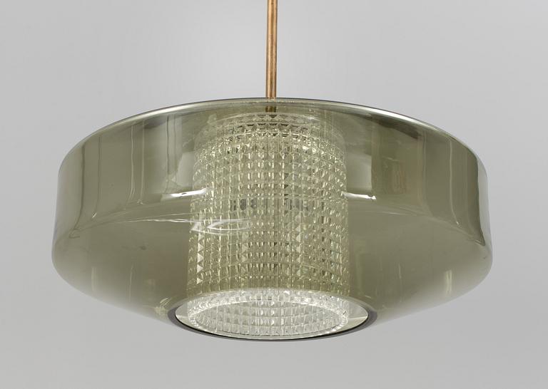 A 1960´s Carl Fagerlund ceiling light from Orrefors. Total height ca 39 cm.