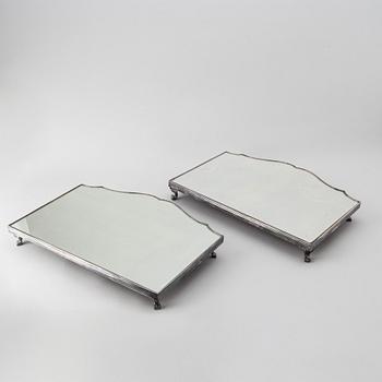 A 20th century silver plated mirror plateau.