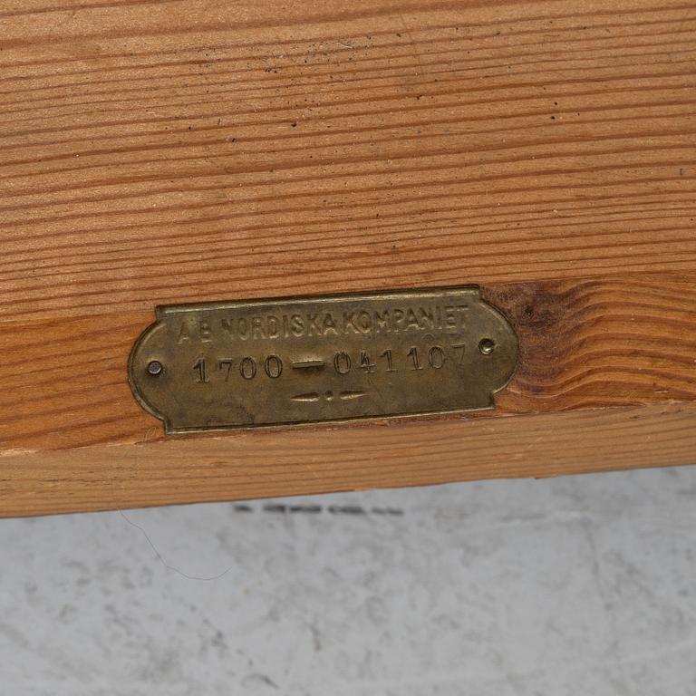 Nordiska Kompaniet, fåtölj samt gungstol, "Ringen", jugend, 1907.