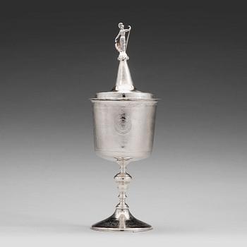 160. An English 17th century silver cup and cover, makers mark IM, London 1685.