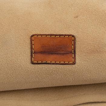 Louis Vuitton, a monogram canvas handbag.