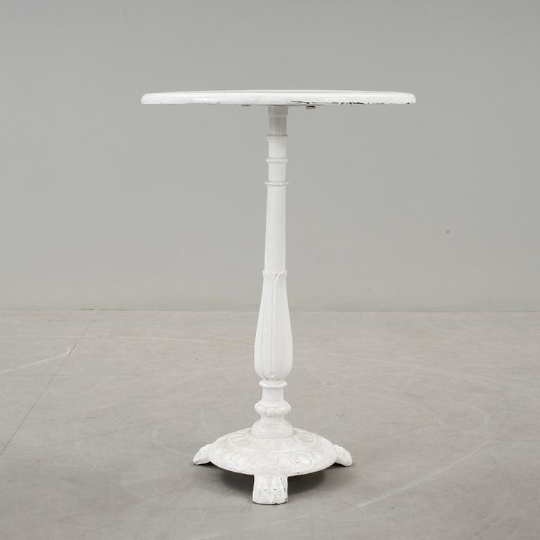 TRÄDGÅRDSBORD, järn, 1800-talets slut.