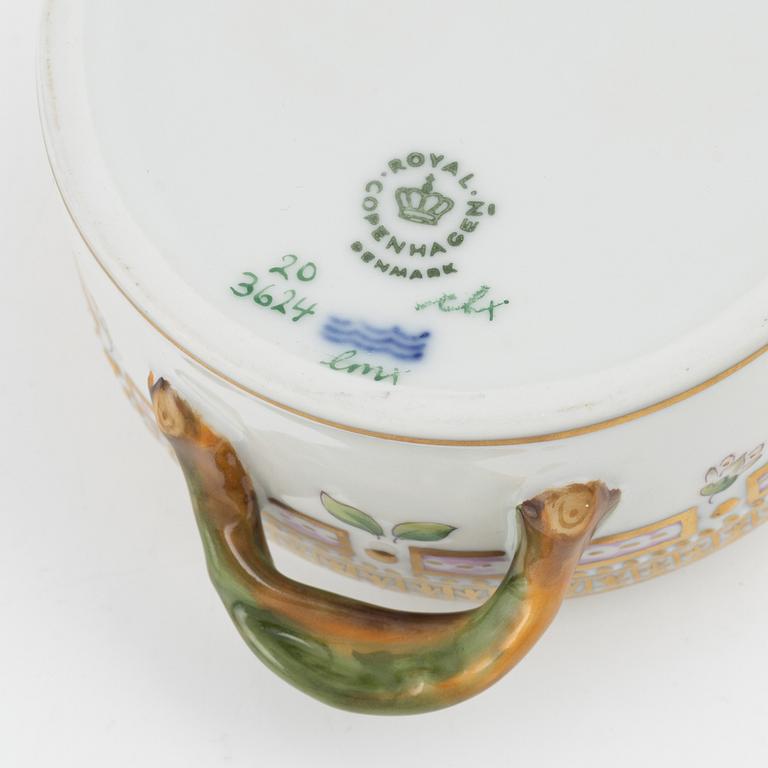 A Royal Copenhagen 'Flora Danica' jar with cover, Denmark, 20th Century.