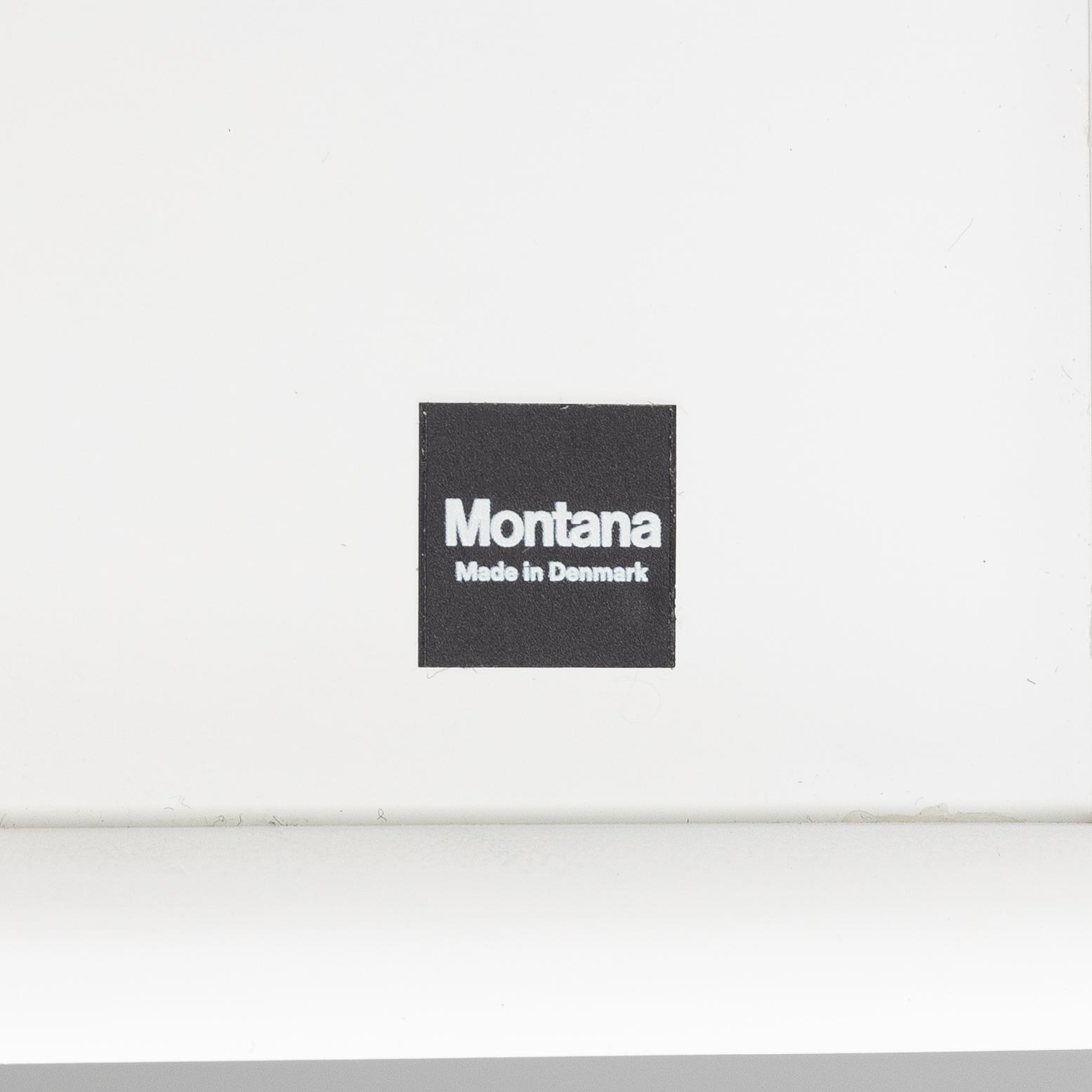 Peter J Lassen, skåp, 3 moduler, Montana, Danmark.