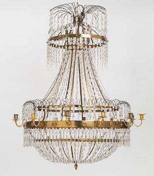 A late Gustavian early 19th Century twelve-light chandelier.