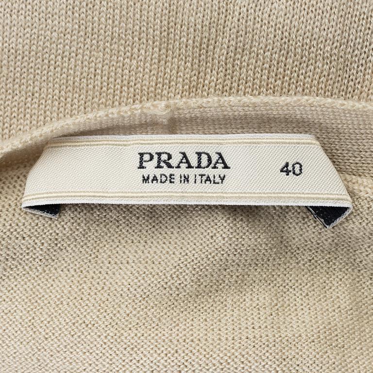 Prada, kofta, storlek 40.
