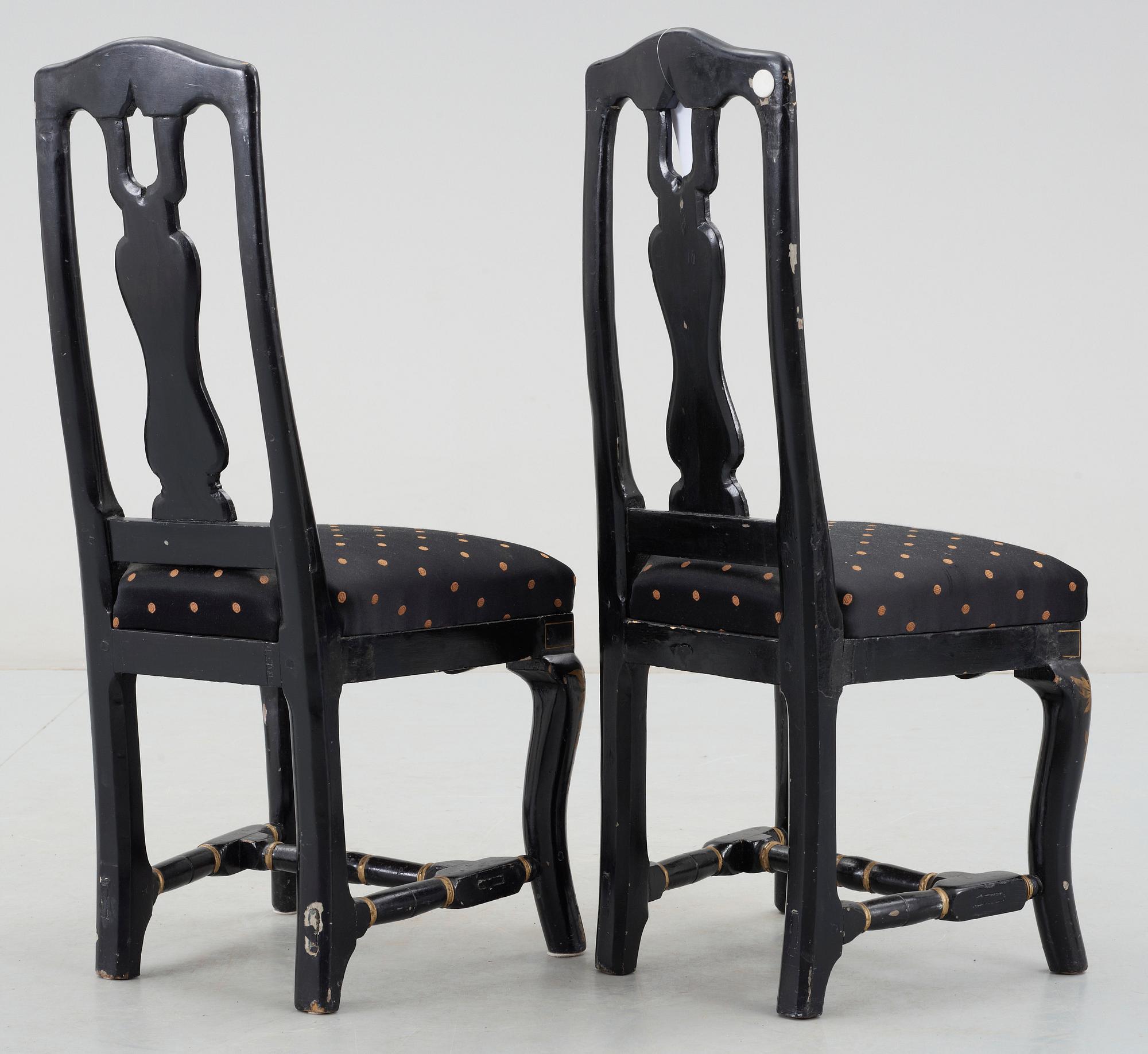 STOLAR, ett par, senbarock, provins, 1700-talets mitt/andra hälft.