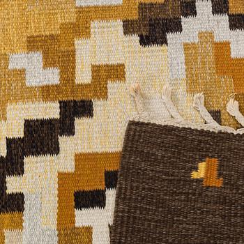AN ERIK LUNDBERG 'KORALL' CARPET.