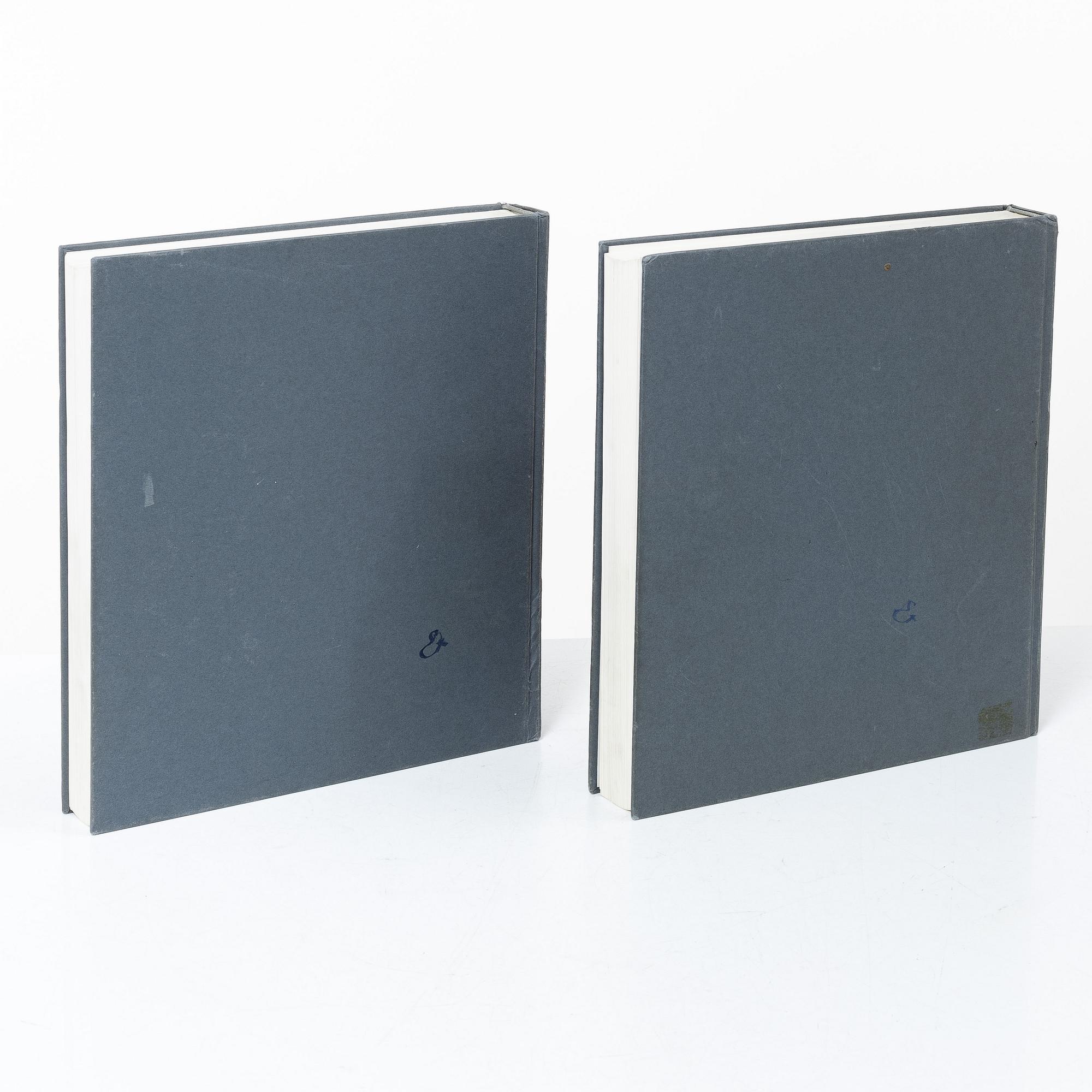 Böcker, 2 volymer, "Fontana - Catalogo generale I-II", Enrico Crispolti, Edizioni Electa, Milan,1986.