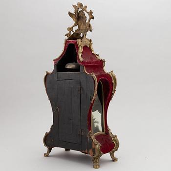 A Louis XV-style bracket clock, probably 19th century, dial and clockwork marked Charles Baltazar, Paris.