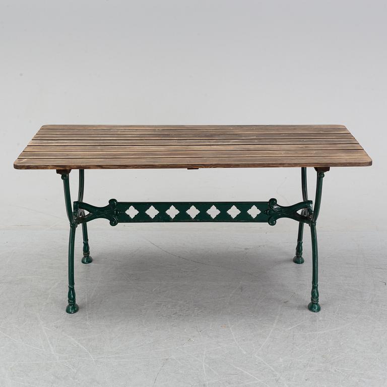 A five piece Byarum suite of garden furniture, late 20th Century.