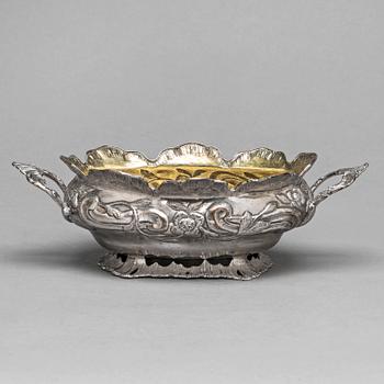 A SILVER BOWL, BAROCK, UN IDENTIFIED MARKS, POSSIBLY KÖNIGSBERG, MIDDLE OF 18TH CENTURY.
