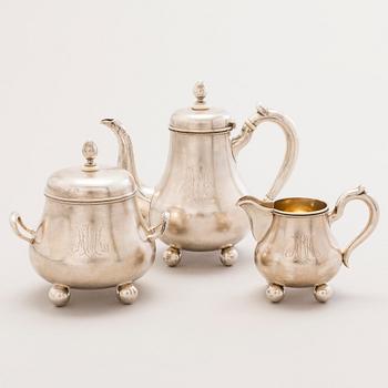 KAFFESERVIS, 3 delar, silver, Aleksander B. Lyubavin, S:t Petersburg, kring sekelskiftet 1900.