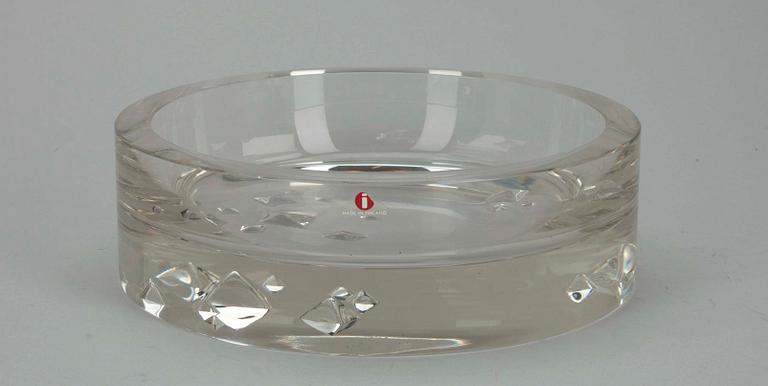 SKÅL, glas, "Isbrytaren", sign.  Tapio Wirkkala - 3318. 1900-talets senare hälft.
