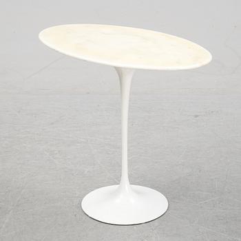 A 'Tulip' side table by Eero Saarinen for Knoll International.