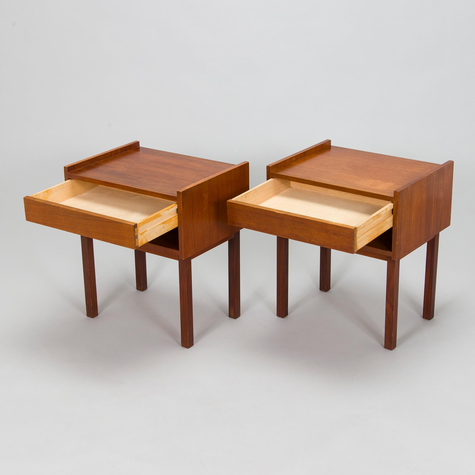 Sängbord, ett par, 1900-talets mitt.