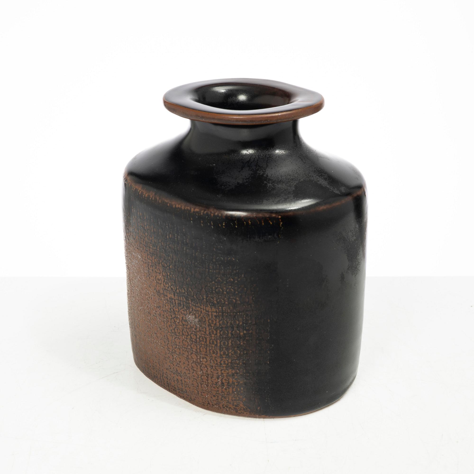 Stig Lindberg, a stoneware vase, Gustavsbergs studio, Sweden 1974.