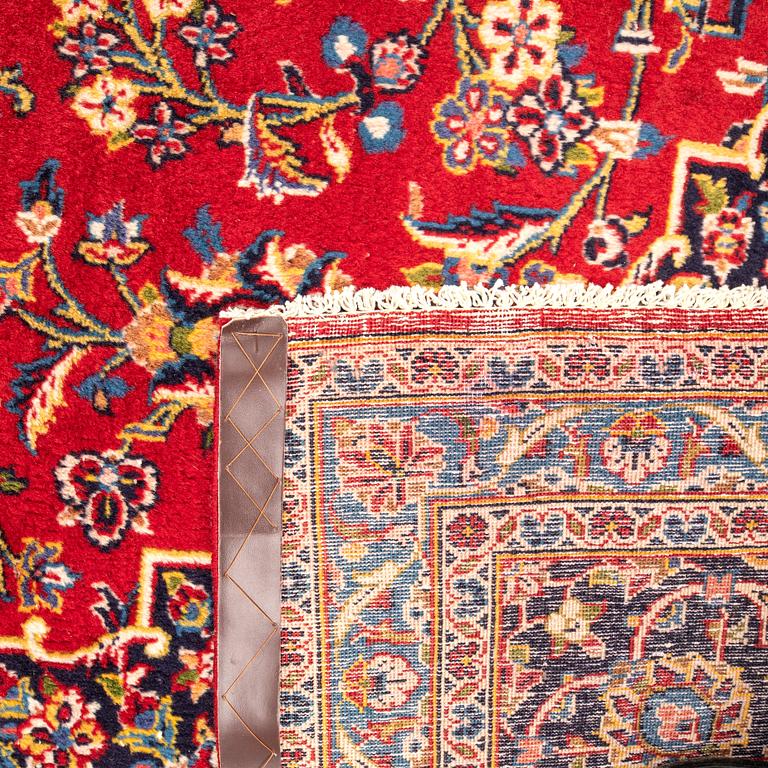 Keshan rug semi-antique, approx. 390x295 cm.