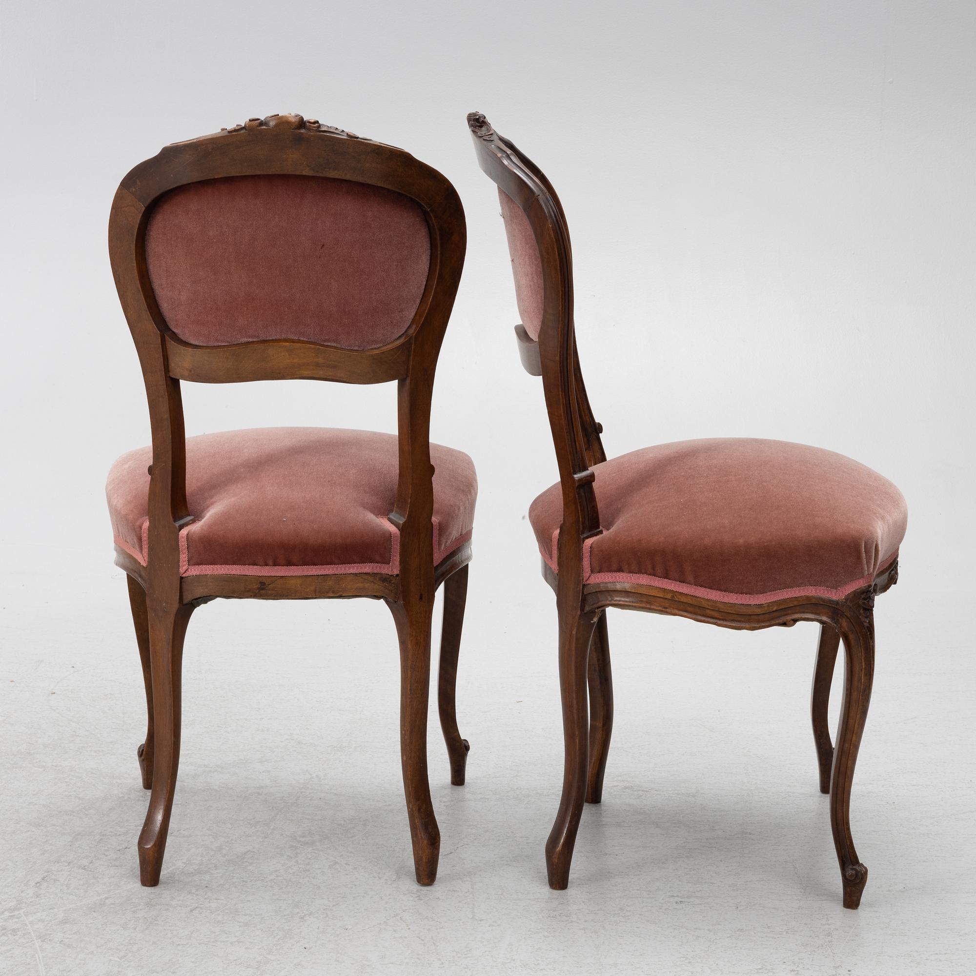 Sofa, 2 armchairs, 4 chairs, table and banquet, Rococo style, 20th century.