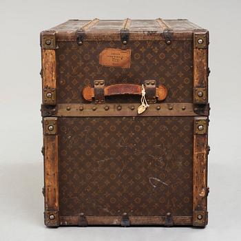 Louis Vuitton, WARDROBE TRUNK, Louis Vuitton, early 19th century.