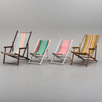 FOUR DECK CHAIRS, second half of the 20th century.