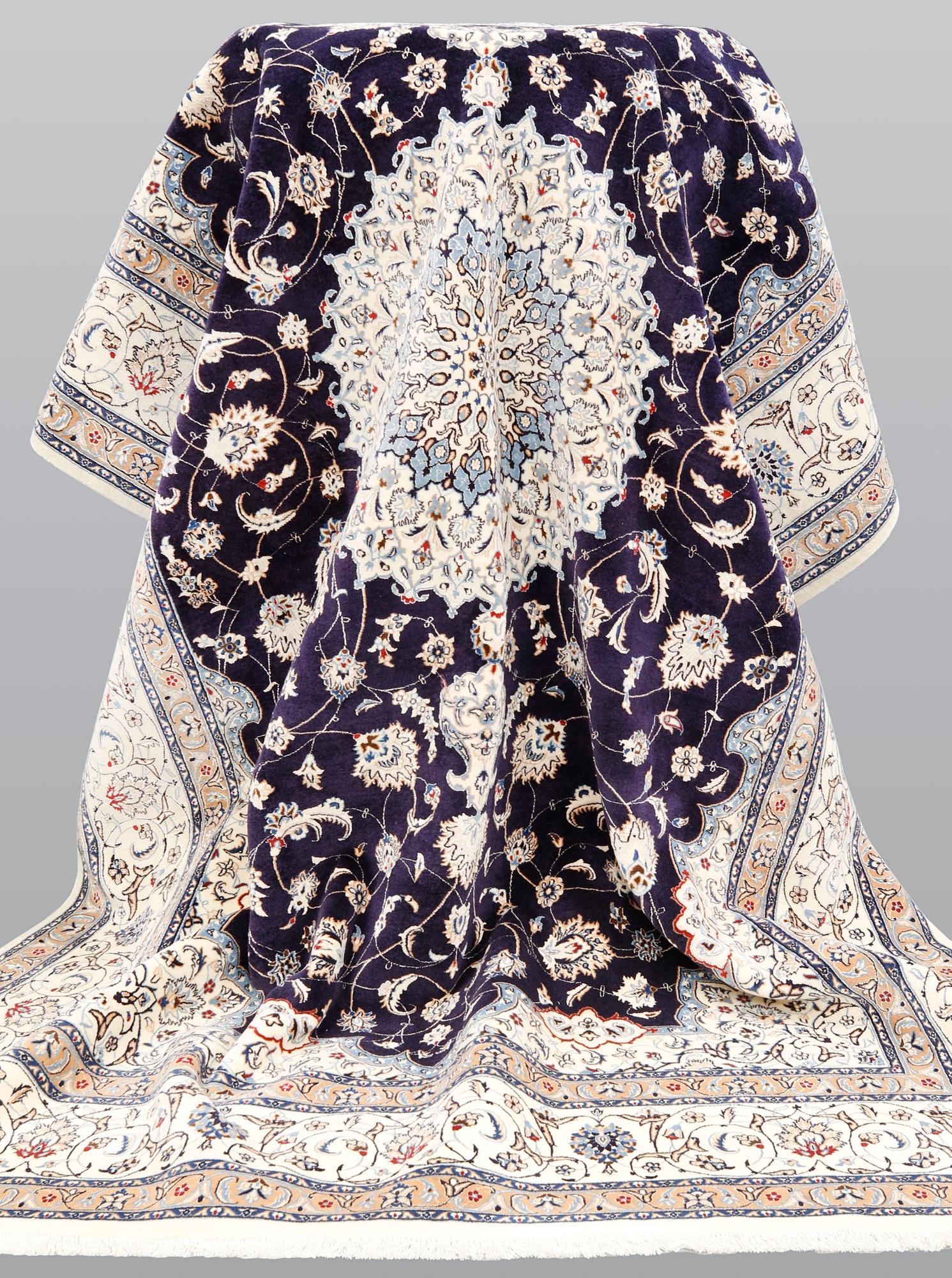 Matta, Nain, part silk, s.k 6LAA, ca 300 x 200 cm.