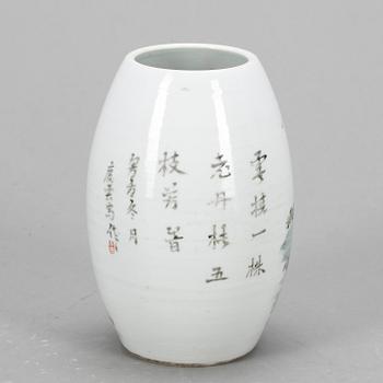 VAS, porslin, Kina, sannolikt republik (1912–1949).