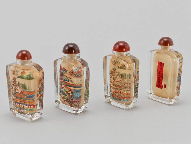 FLAKONGER, 4 st, glas, Kina, 1900-talets andra hälft.