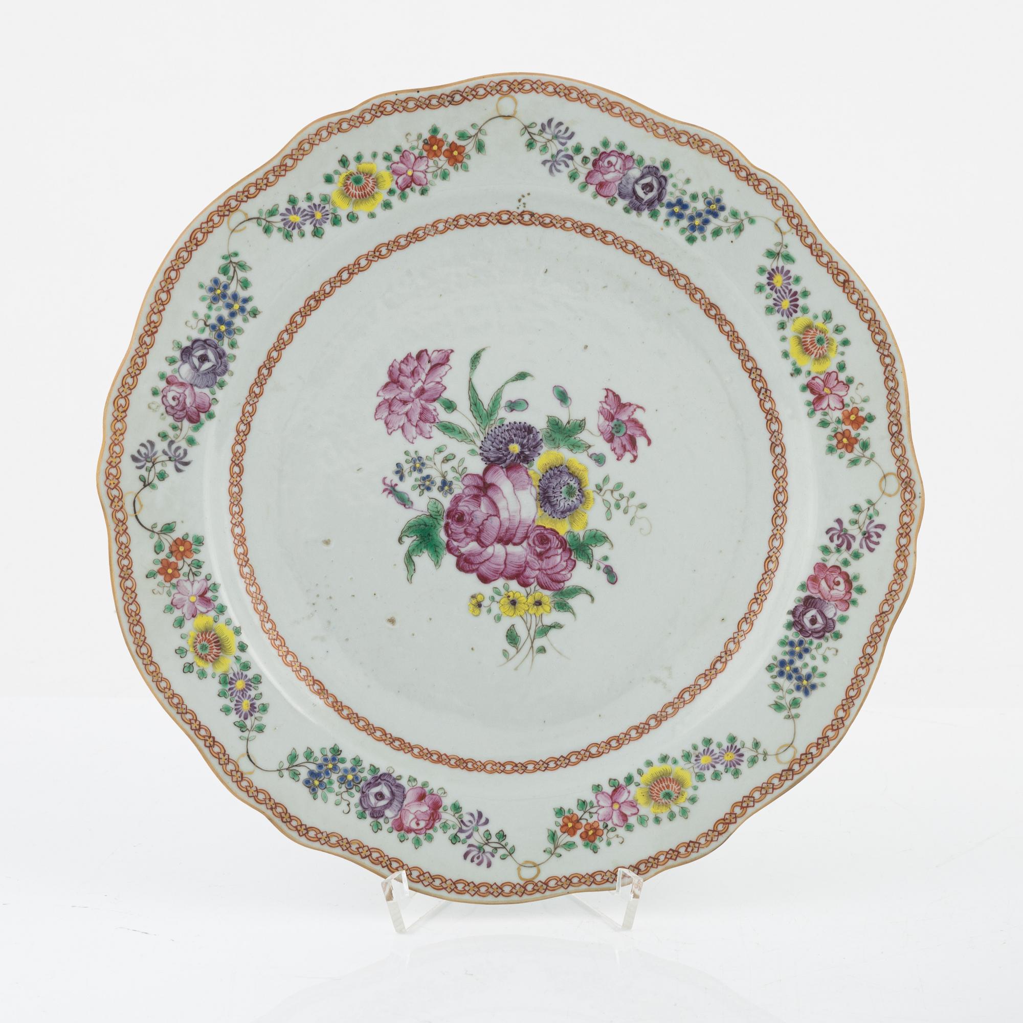A punch bowl and plate, porcelain, China, Qing Dynasty, Qianlong (1736-95).