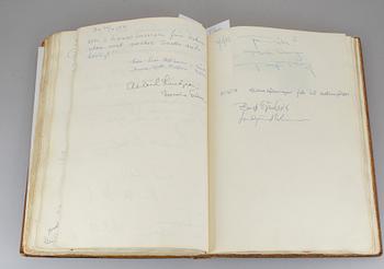 GÄSTBOK MED KÄNDISAUTOGRAFER, Kockska Krogen i Malmö, 1968-92.