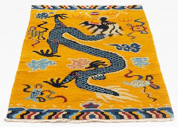Matta, Old Kina, sk Pelarmatta, Antique finish, ca 150 x 79 cm.
