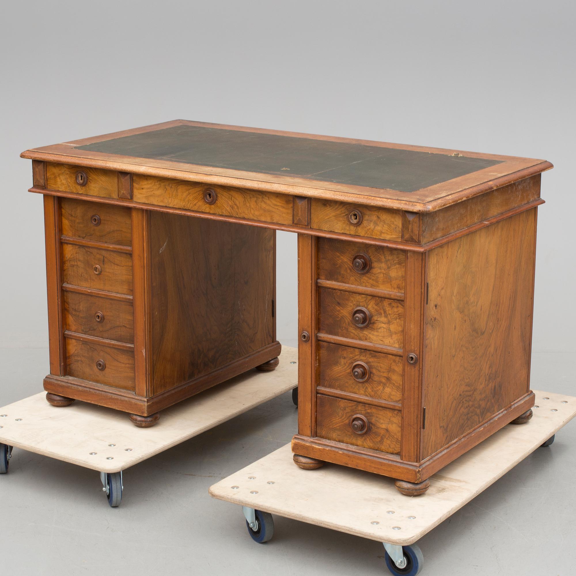 SKRIVBORD, nyrenässans, 1800-talets slut.