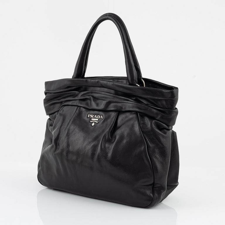 Prada, väska, svart skinn.