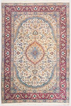 A Keshan carpet, approx. 371  x 253 cm.